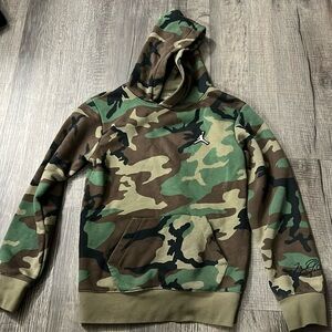 Boys size 12 Jordan camouflage hoodie